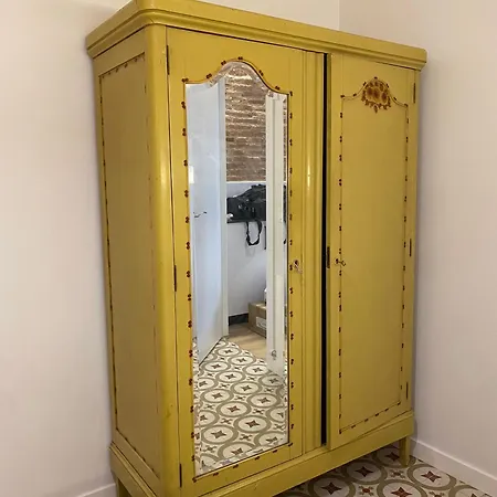 Apartamento Poble Sec Charming *