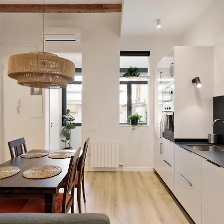 Apartament Poble Sec Charming