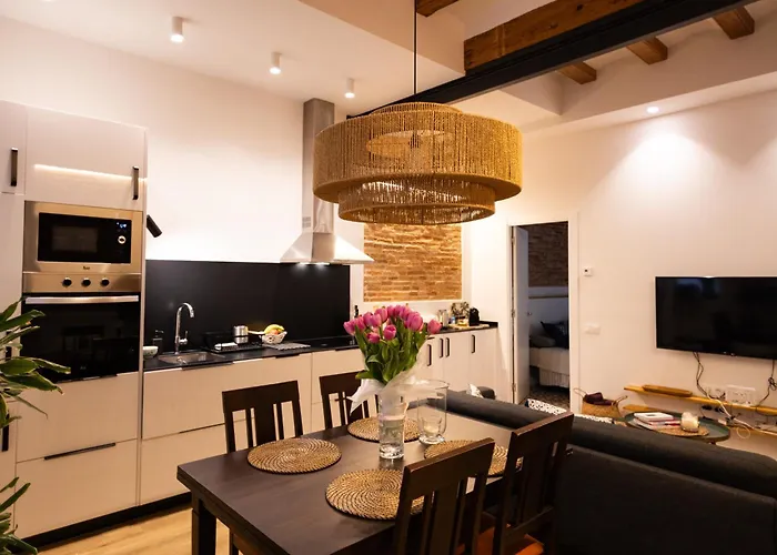 Poble Sec Charming Апартаменты