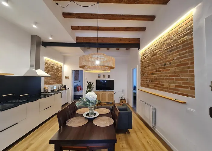 Poble Sec Charming Апартаменты